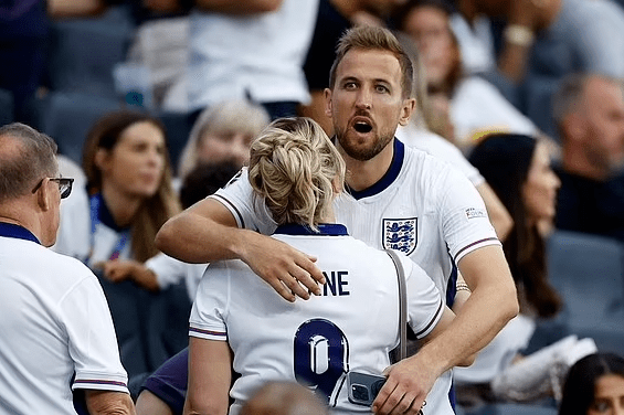 Gareth Southgate grants England players 24-hour break, allows WAGs into team base