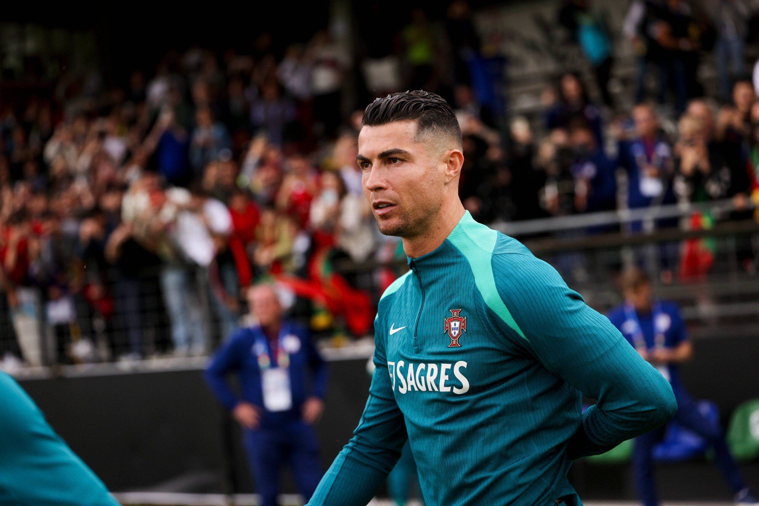 【One Picture Says It All】Ronaldo Thanks Fans for Supporting Portugal on Social Media: Feels Like Home!