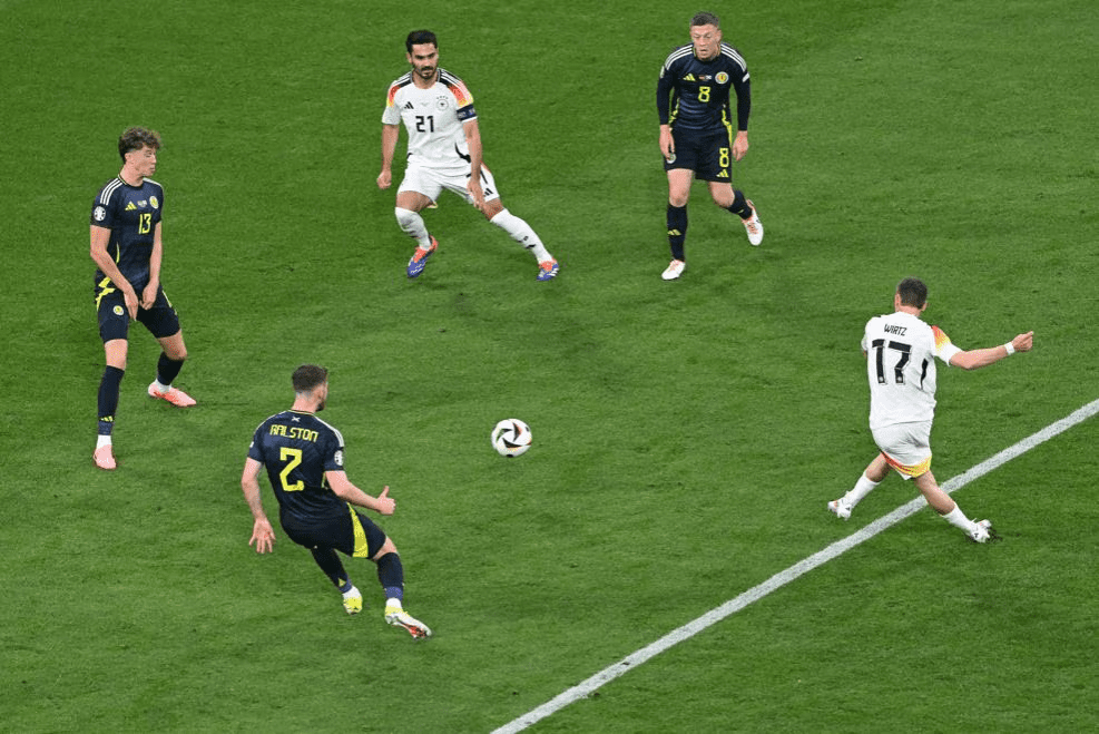 Germany Scores Impressive Opening Victory, Earns Praise from Legends: "No Better Start!"