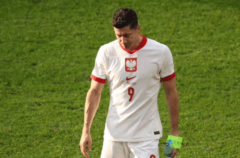 Lewandowski: Facing France is an Honor Match, We Must Play Our Best Game in the Euros