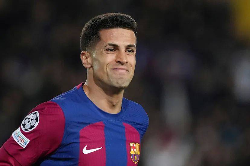 Man City demands €30M for Cancelo, Barcelona says it can't afford it
