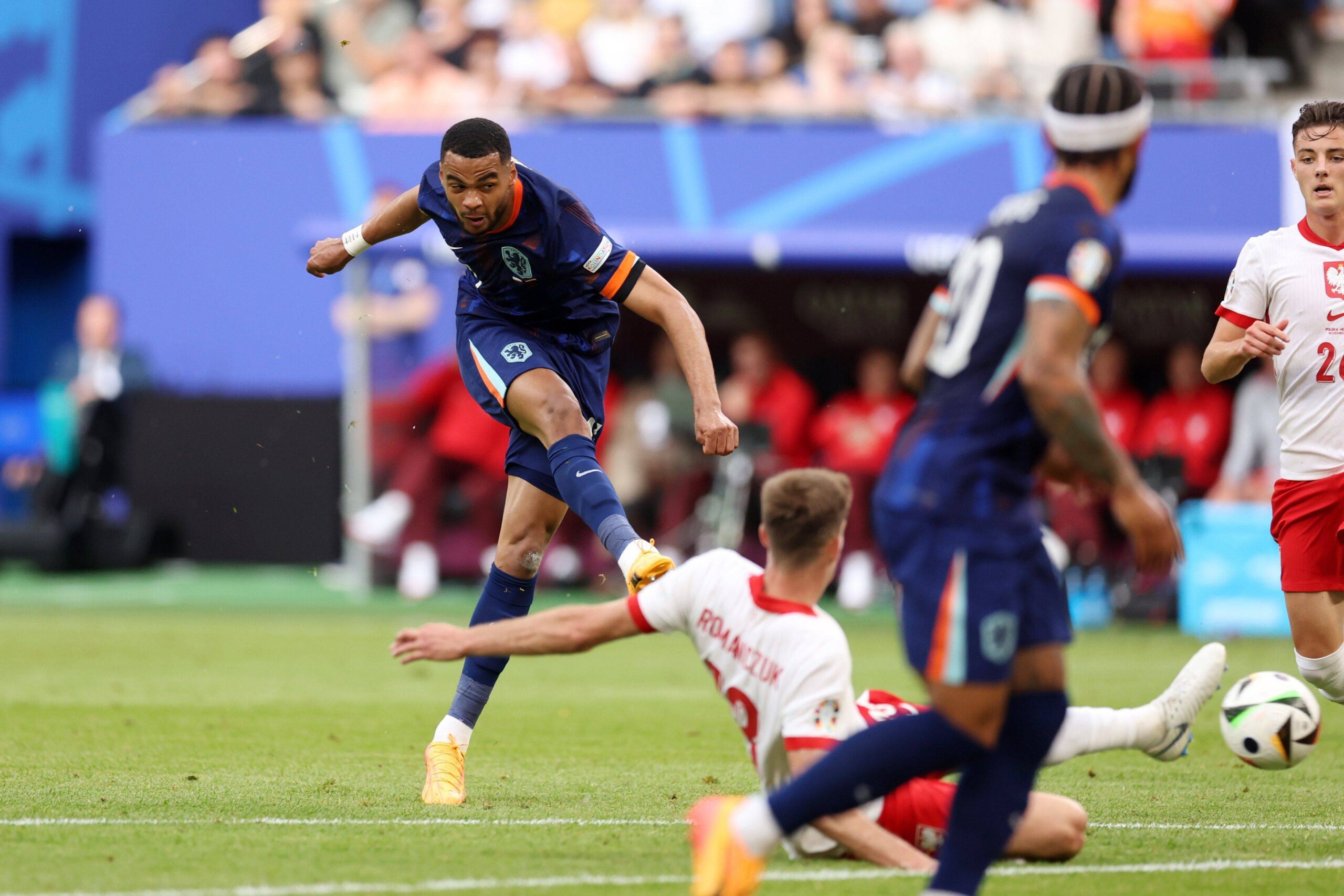 Gakpo Outshoots Entire Poland Team, Sets Half-Time Record for Most Shots in a Single Match This Cup