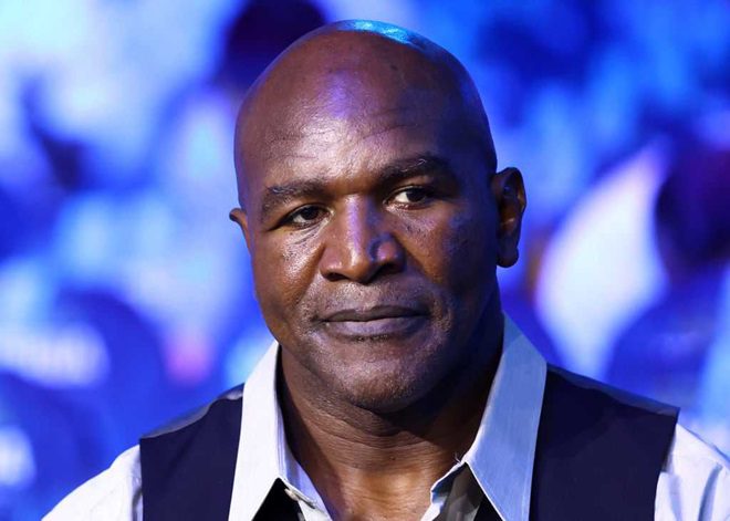 Holyfield: Fury Must Use More Jabs to Control Usyk