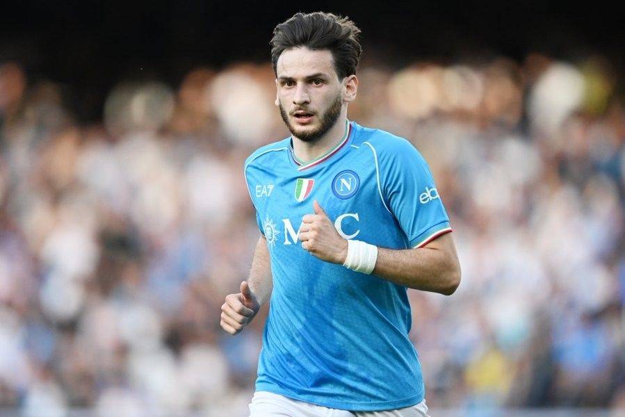 Kvaratskhelia's Father: I Don't Want Him to Stay at Napoli, He's Worked with Four Different Coaches in a Year