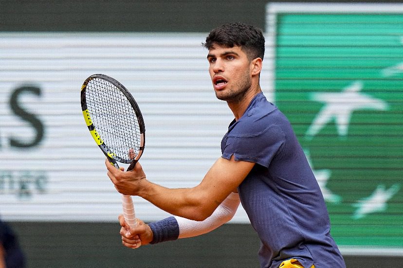 Match Report: Alcaraz Defeats Sinner in Five Sets to Reach First French Open Final