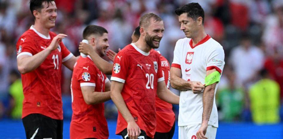 Lewandowski's Pain! Team Concedes Goals After His Entry, Eliminated Just Minutes into His Appearance