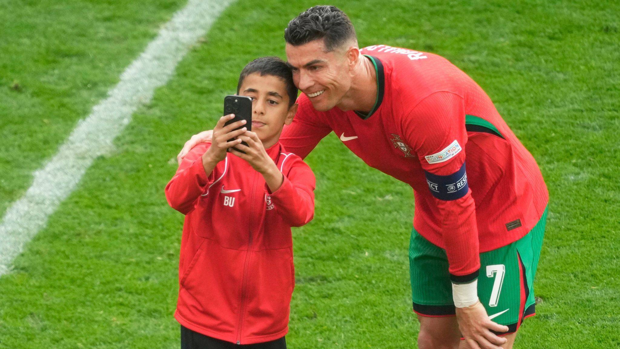 Young Fan Who Rushed Pitch for Selfie with Ronaldo: "I'll Print the Photo on a T-Shirt, Won't Do It Again"