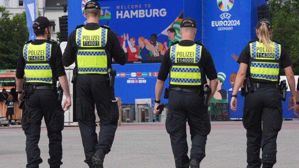 Foreign Media: Stuttgart to Deploy Over 2,500 Police to Safeguard Against Potential Hungarian Fan Disturbances