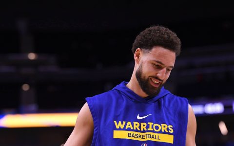 Brotherhood of Basketball Continues! Report: Kerr, Curry, and Green all support Thompson getting a new deal to stay with the Warriors