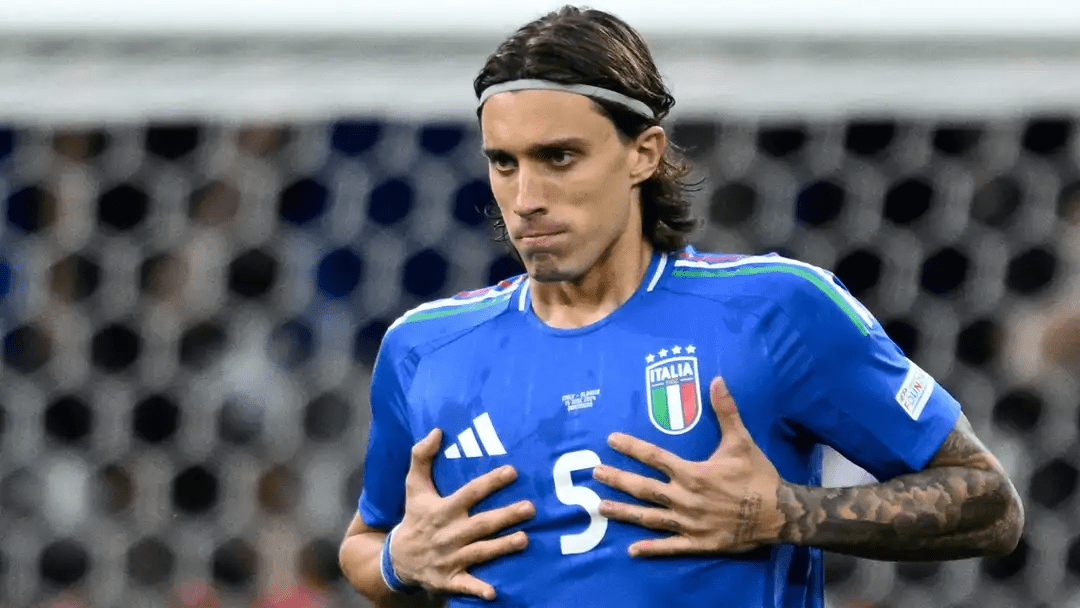 Italian Media: Arsenal, Chelsea Battle for Calafiori, Transfer Fee Estimated at €50M