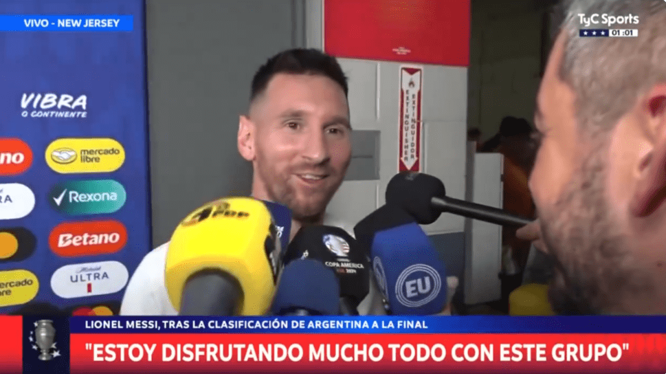 Messi's Response in the Mixed Zone to the Opportunistic Goal: I Told Enzo It Wasn't Intentional, Just to Beat the Keeper