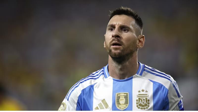 Argentina's Deputy Minister of Sports Calls for Apologies from AFA President Tapia and Captain Messi to France