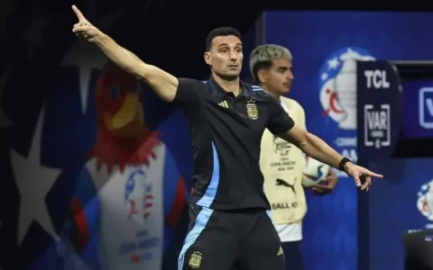 Argentina Coach Scaloni Suspended for Late Second-Half entrances in Consecutive Matches