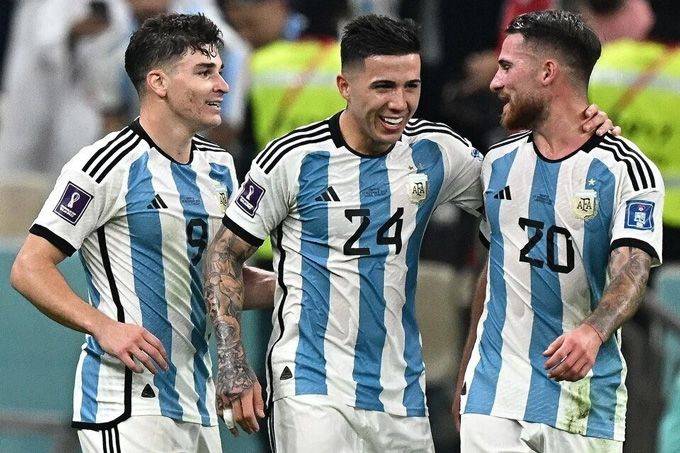 Sergio Agüero: Argentina's Young Stars Set to Carry the Torch After Messi's Retirement