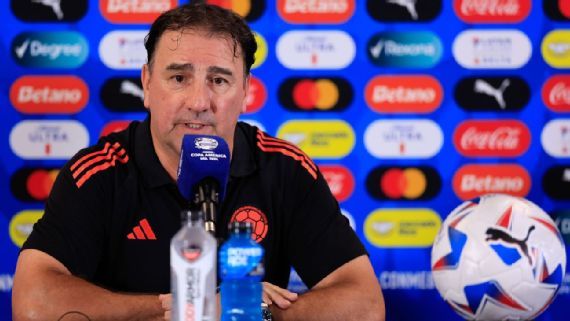 Colombian Coach: Fail to Understand Why Team's Tardiness Leads to Coach Suspension; Adjusting Half-time for Shakira's Performance is Inappropriate