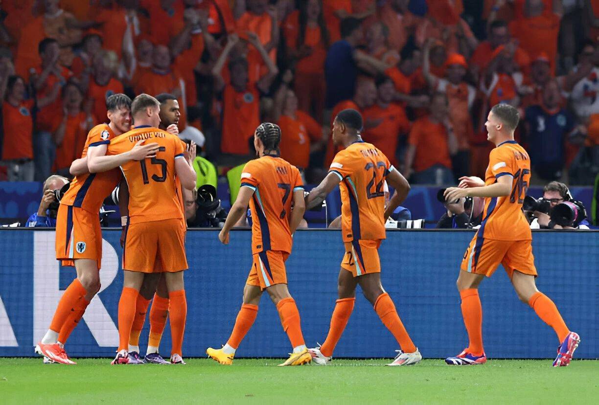 Spanish Media: Koeman's Stubbornness Pays Off with Trust in Familiar Faces as Netherlands Reach Euro Semifinals