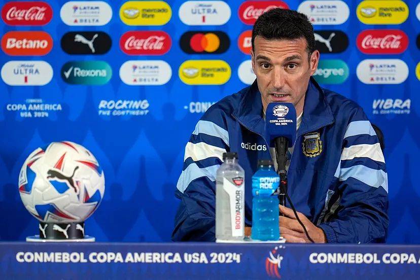 Scaloni: Referees Aren't Favouring Argentina, Ecuador Also a Title Contender