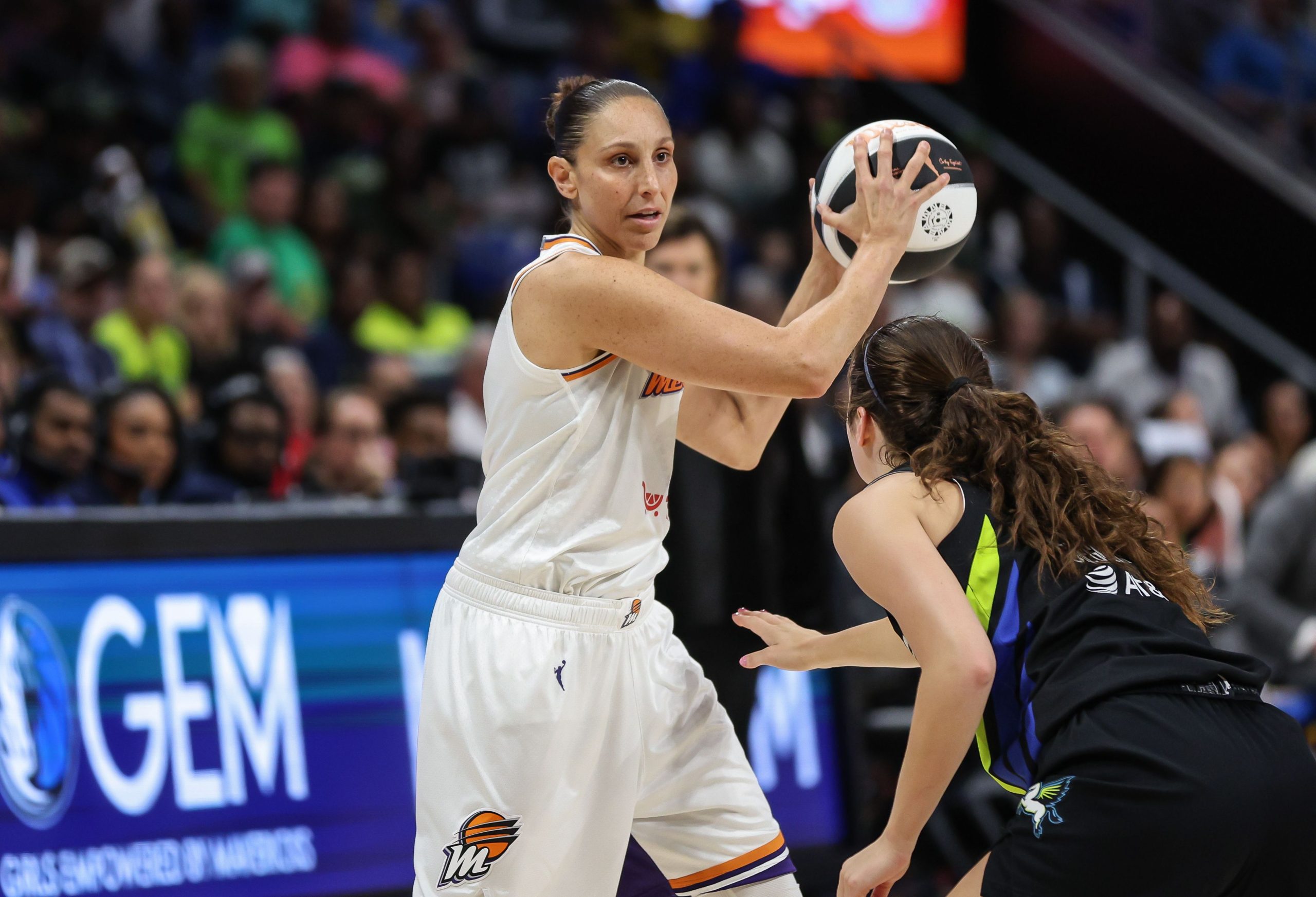 Mystery VS Mercury: Taurasi and Griner both in the starting lineup