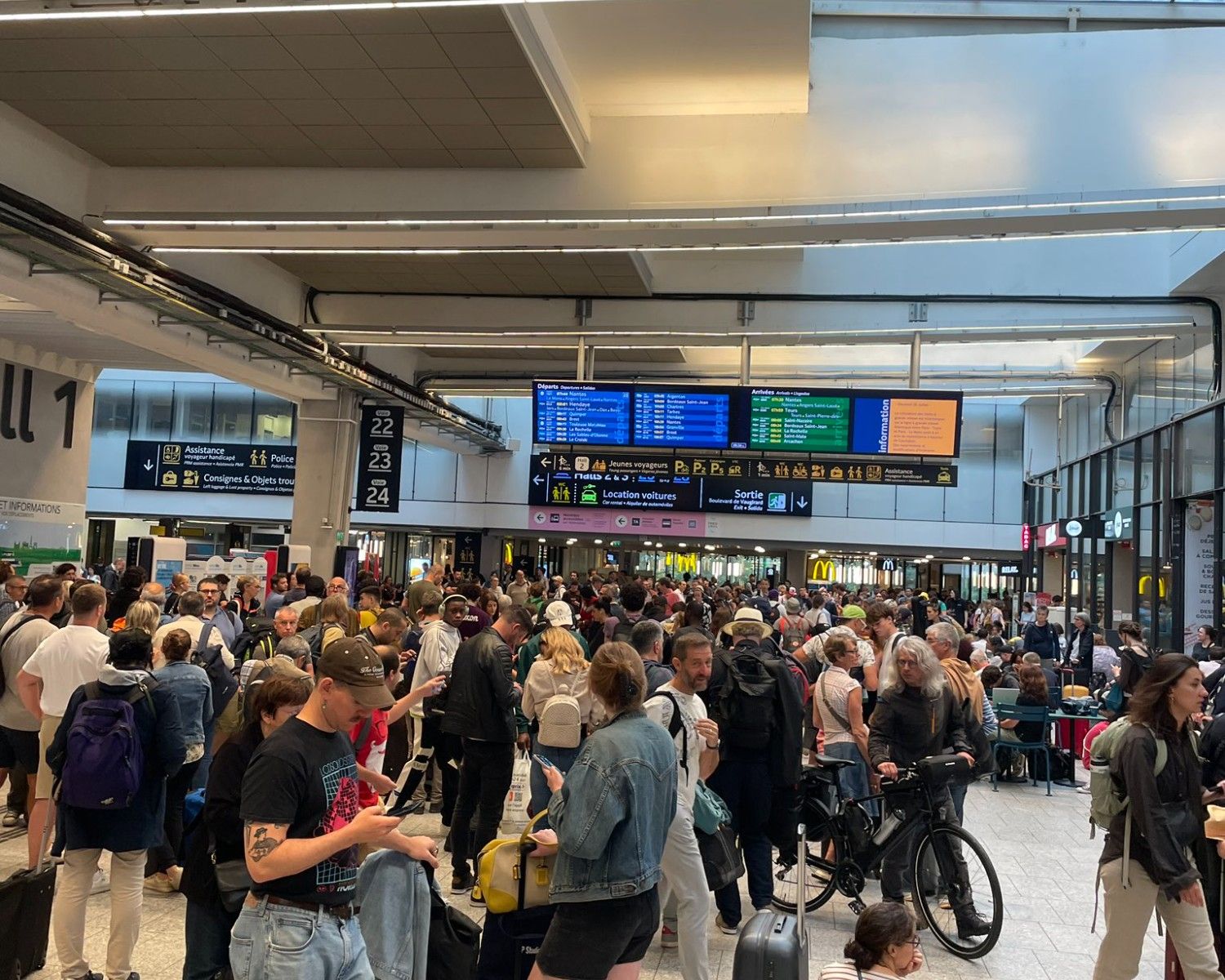 Rail System of French High-Speed Trains Sabotaged, Affecting Approximately 10,000 Passengers