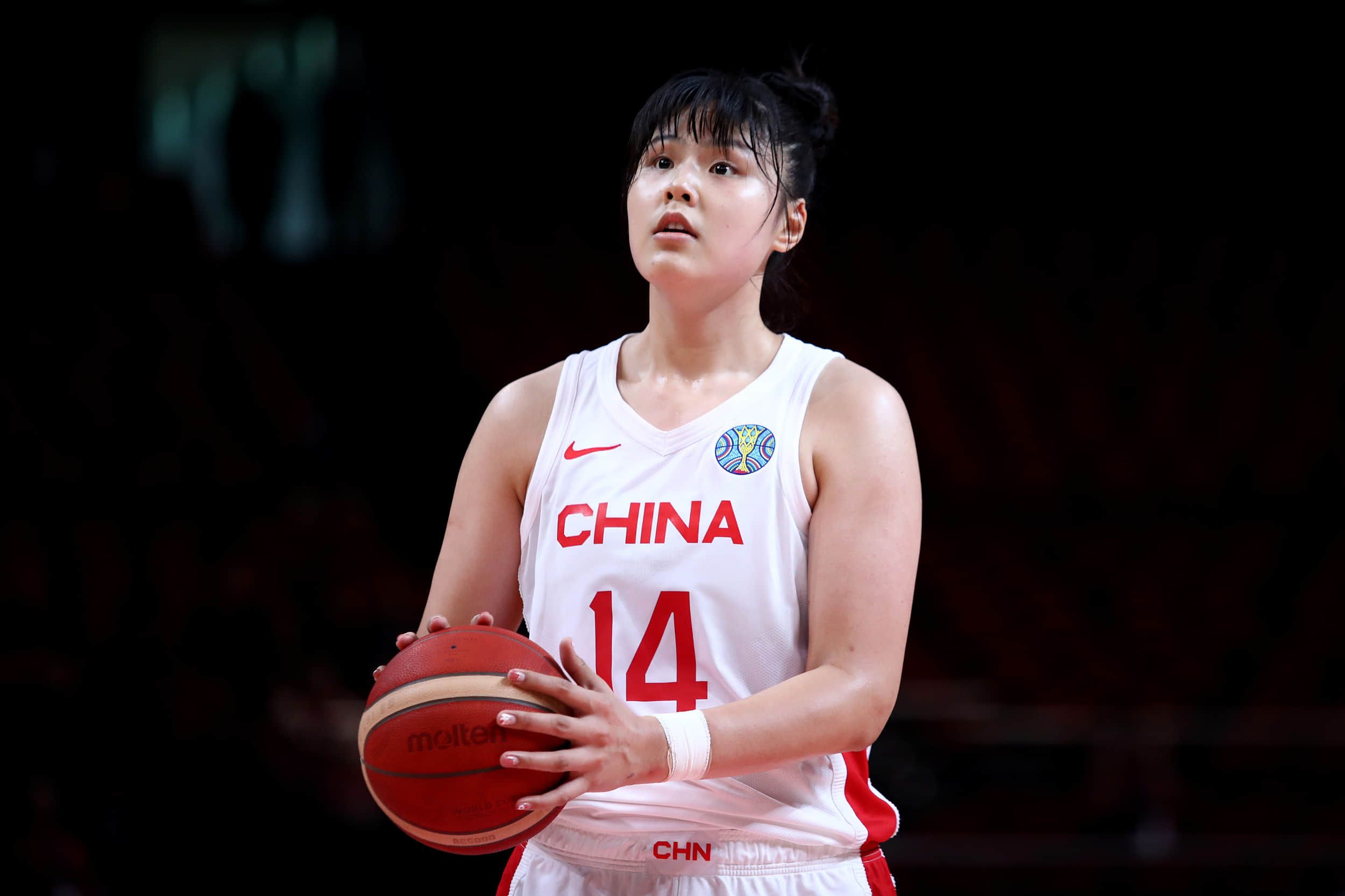 Li Yueru's Past Year: Asian Games, Turkish Women's Basketball League, European Championship, Olympic Qualifiers, and WNBA