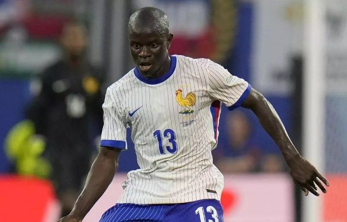 A Revival? Spanish Media: Barcelona Interested in Signing French Midfielder Kanté