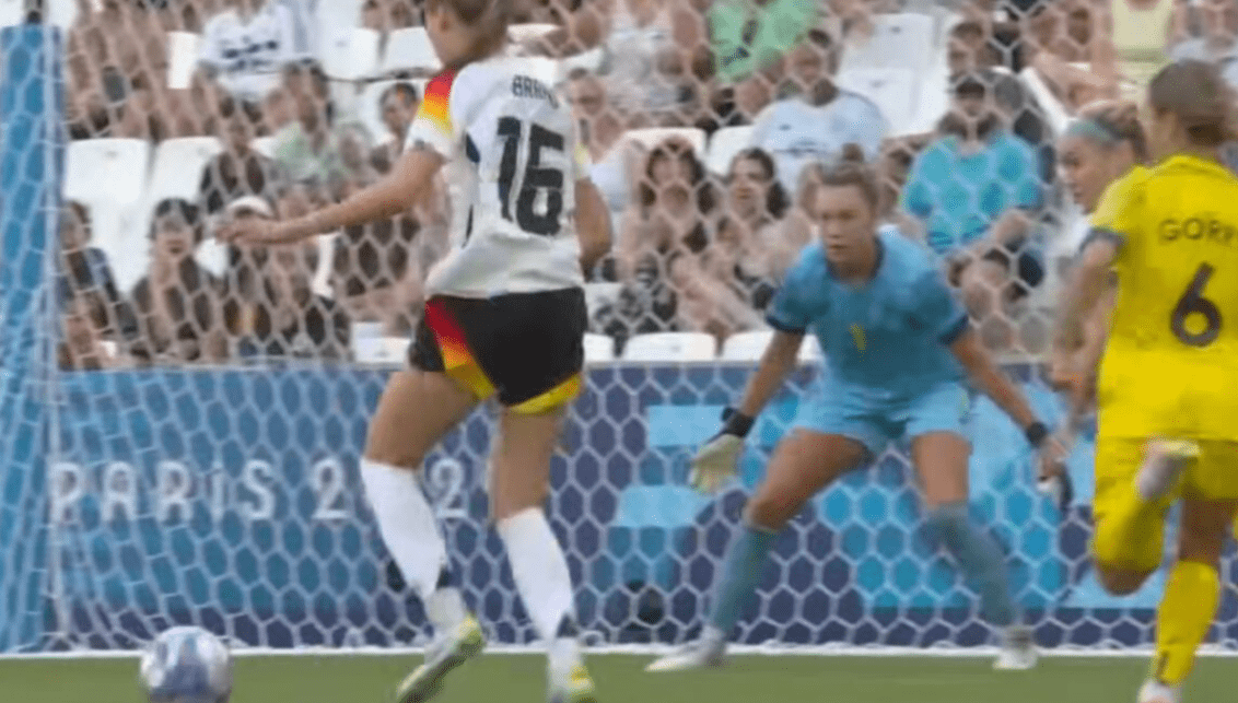 Olympic Women's Football Report: Hegerling + Schuller + Brand Combine for Goals in Germany's Big Win Over Australia