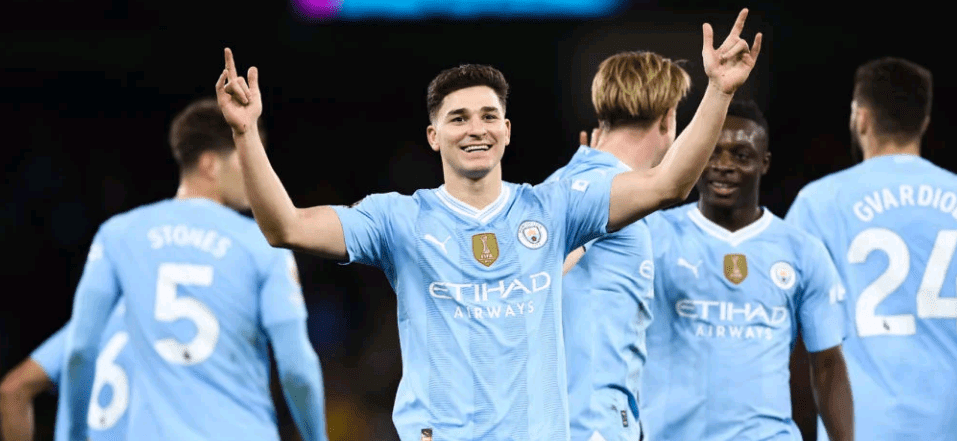 Pundit: Alvarez Should Leave Man City—He Can't Lead Their Attack, Even Without Haaland