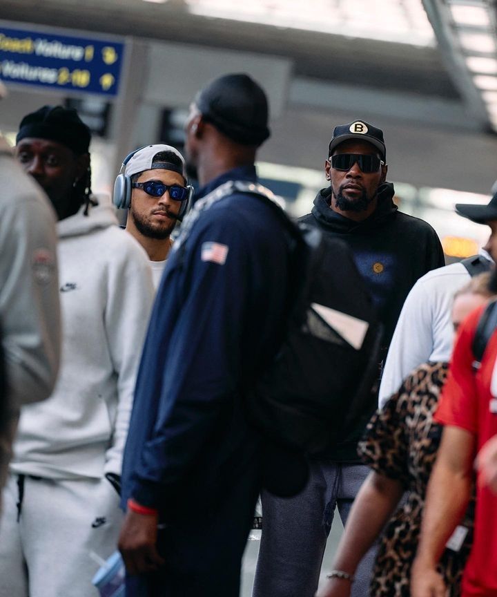 Style on Point! US Media Releases Multiple Group Photos of the USA Basketball Team at the Lille Station in France