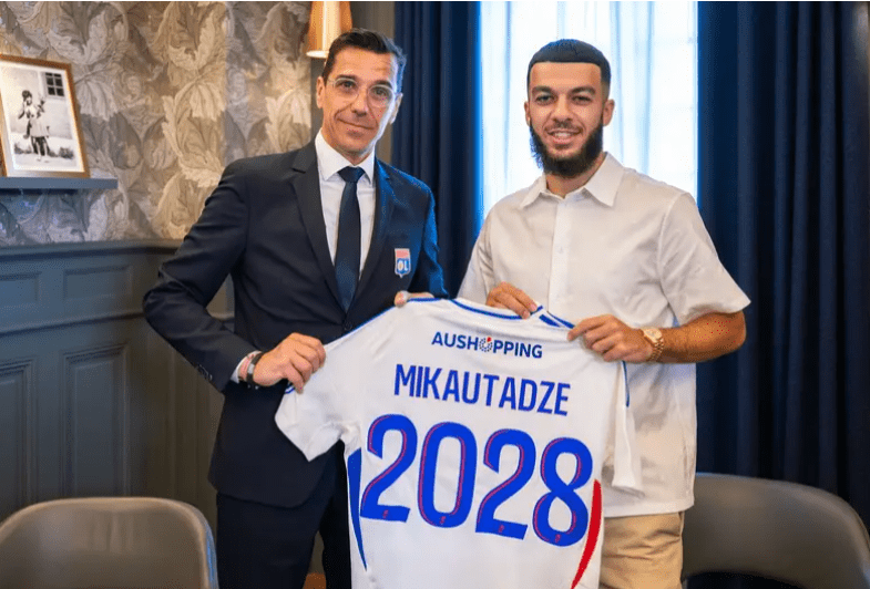 Official: Lyon Signs Georgian Star Mikautaze Until 2028