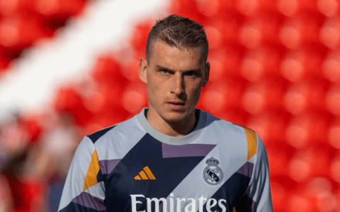 As Newspaper: Real Madrid is willing to accept a transfer deal of Lunin for Kepa + cash