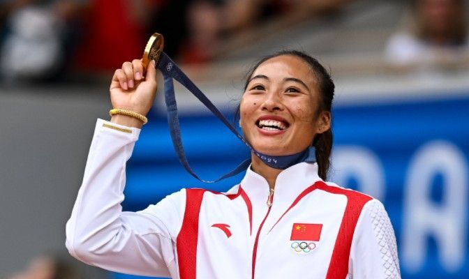 Zheng Qinwen Left Paris for the US to Prepare for the New Season on Local Time Sunday, Missing Out on Being the Flag Bearer for the Closing Ceremony