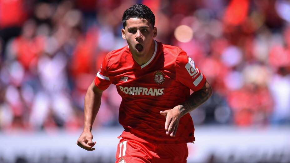 Flamengo Shows Interest in Uruguayan International Araujo, Who Shone in the Copa America