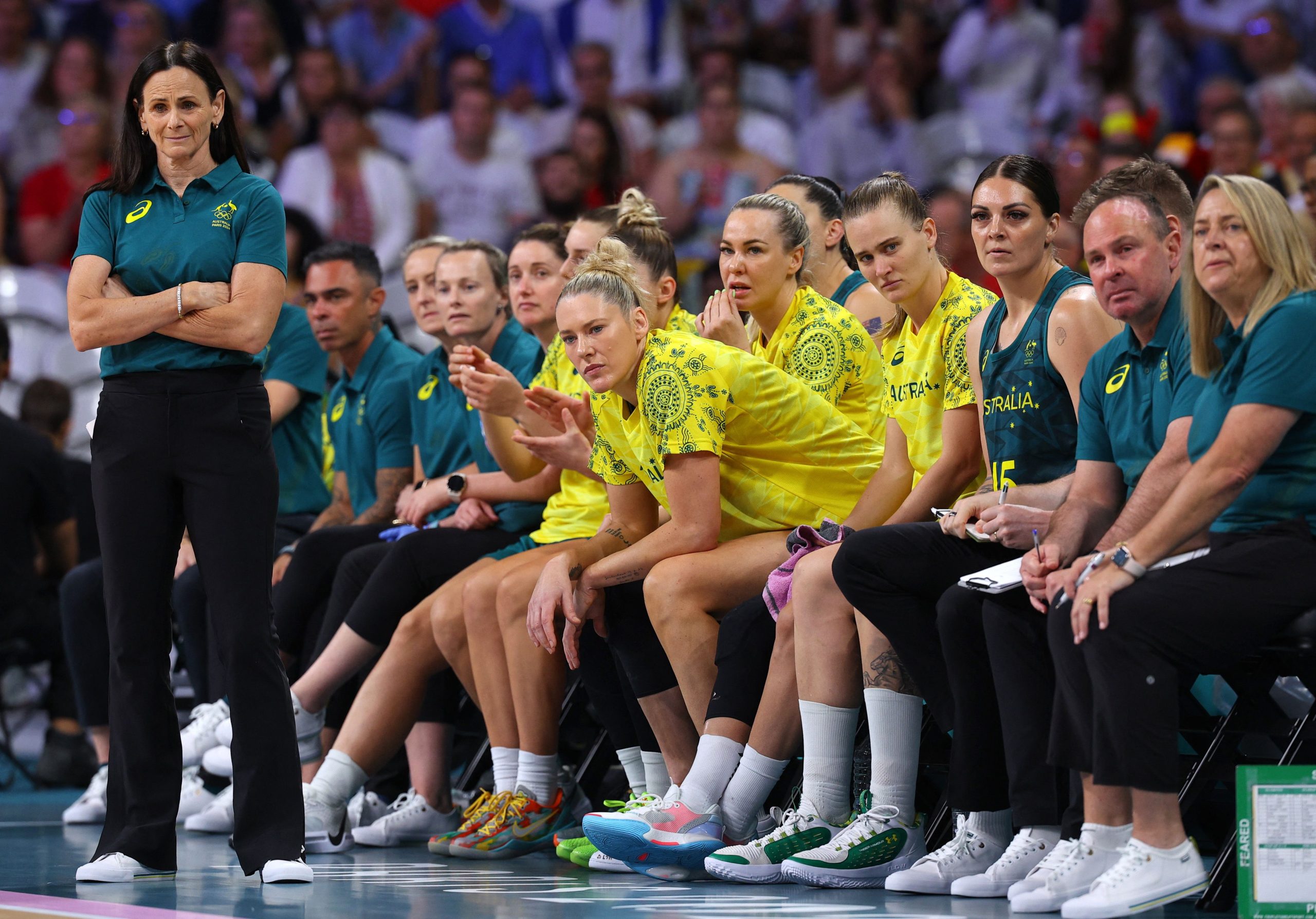 Australia's Women's Basketball Team Commits Multiple Turnovers in the First Quarter, Trails Nigeria -