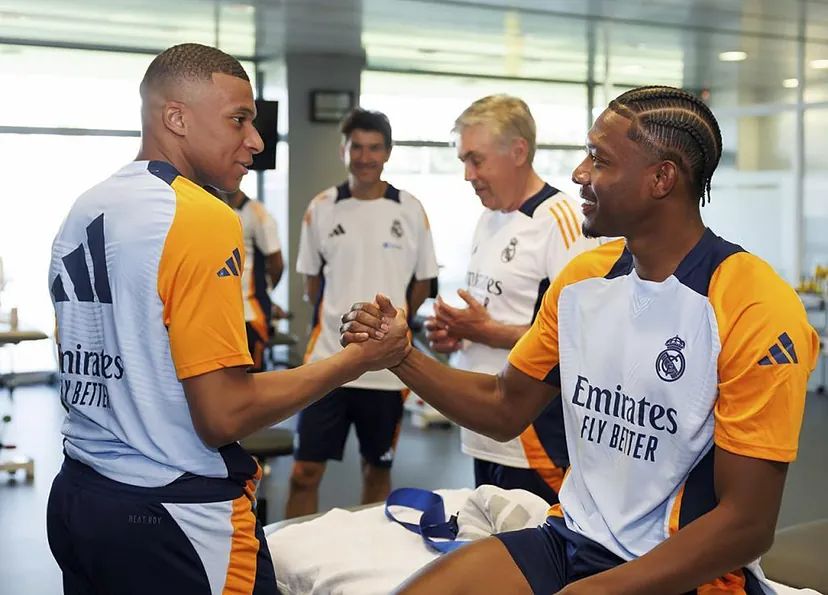 Kylian Mbappé Officially Reports to Real Madrid: Awaits Debut in the UEFA Super Cup and Seeks First Title Win