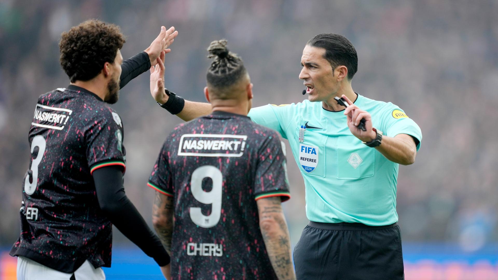 Official Announcement by the KNVB: Starting Next Season, Only Captains Will Be Allowed to Communicate with Referees in All Competitions Including the Eredivisie