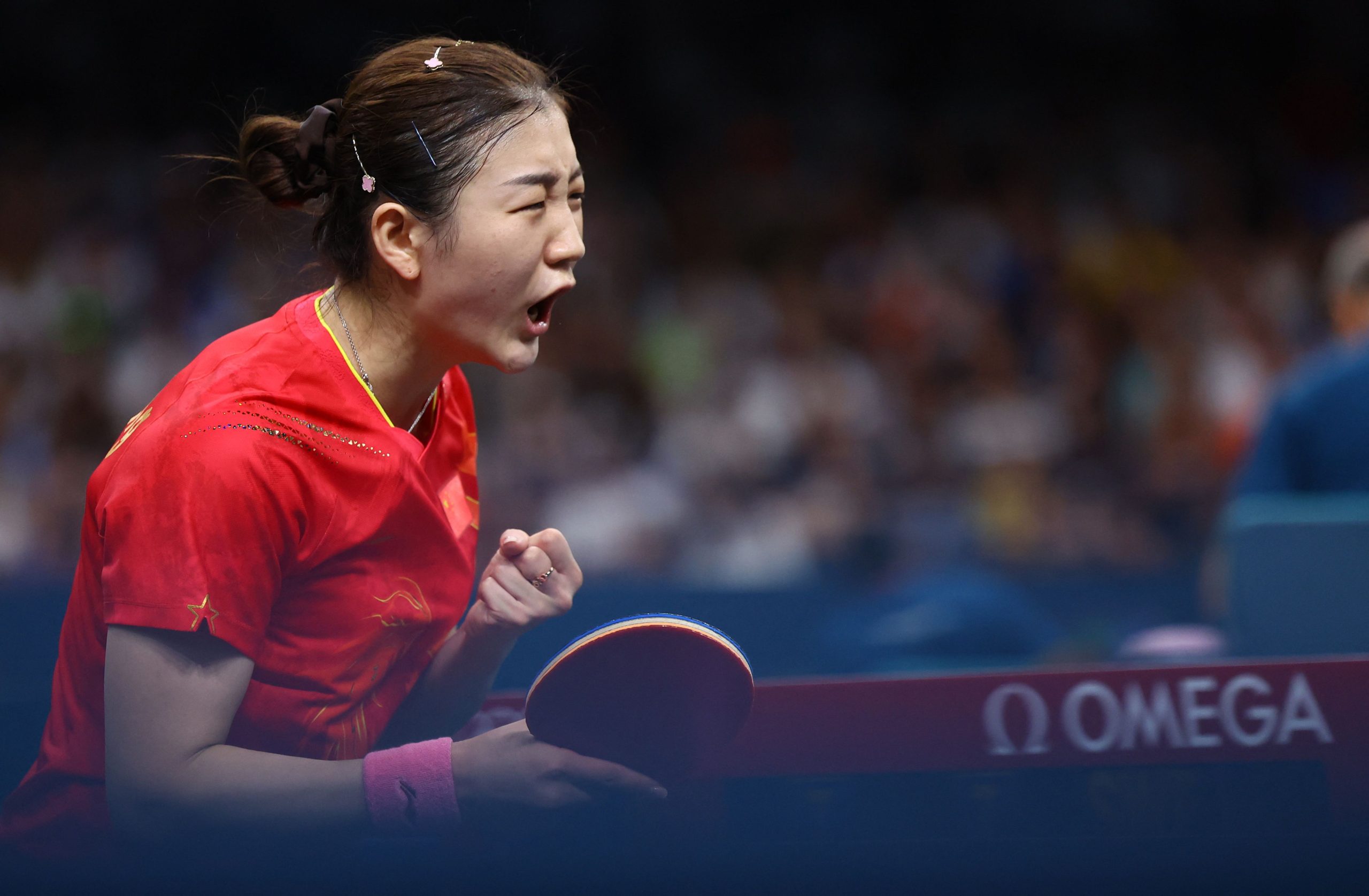 Comeback Win! Women's Singles Table Tennis Final: Reigning Champion Chen Meng Defeats Swedish Chopper to Advance