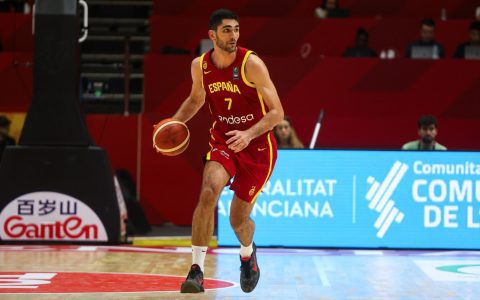 Hopeless Savior! Ignacio Alarcón Scores 27 Points for Spain, But Teammates Fail to Support