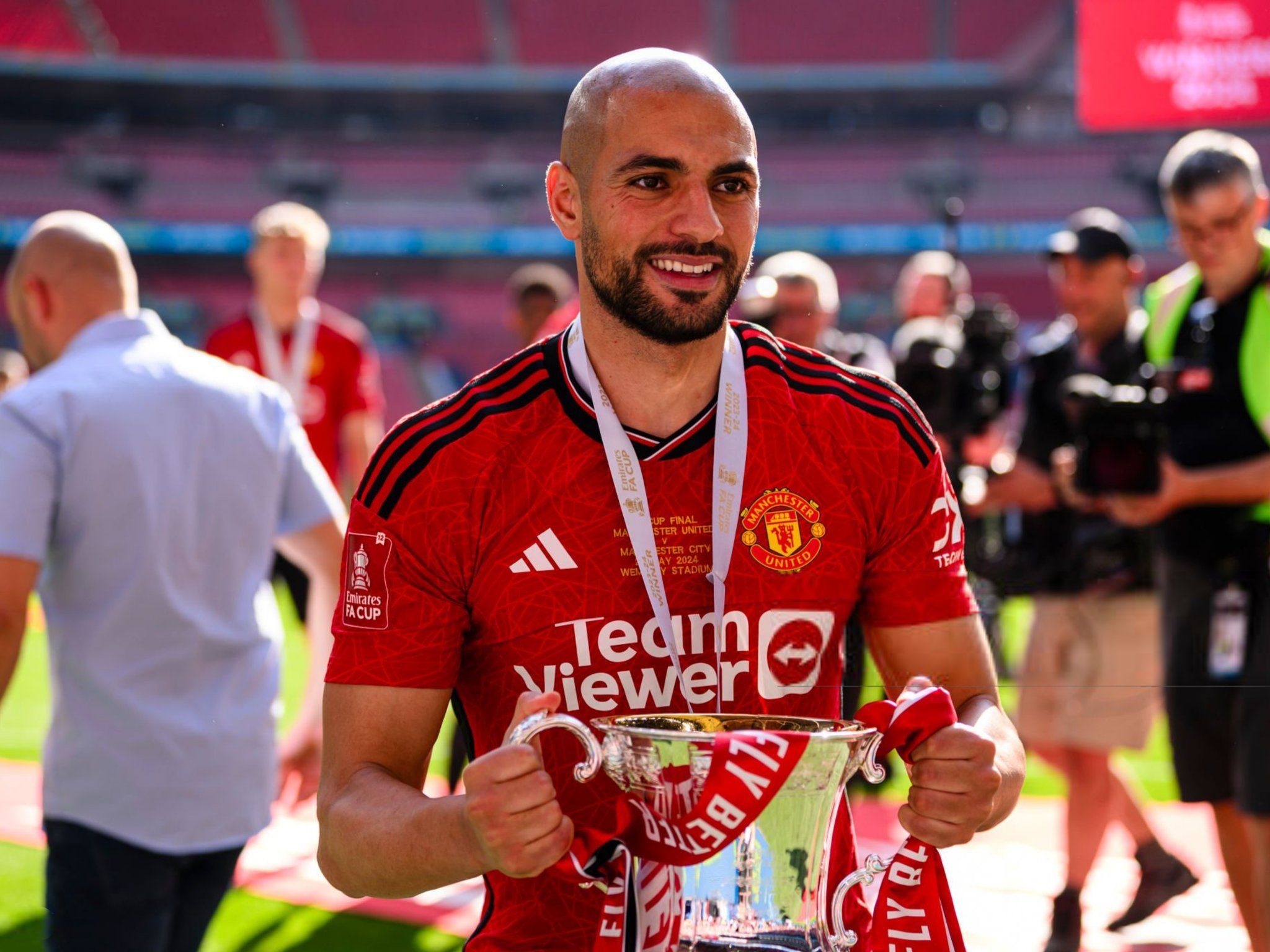 Romano: Manchester United Have Informed Fiorentina They Will Not Pay Amrabat's Release Clause But Are Open to Discuss Other Terms