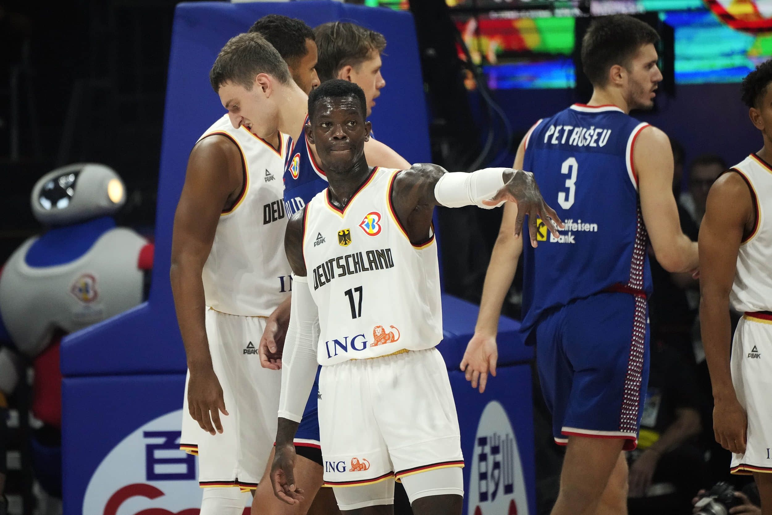 Marvelous Double Act! Schroder & Wagner each score 26 points to lead the team to a triumphant advance