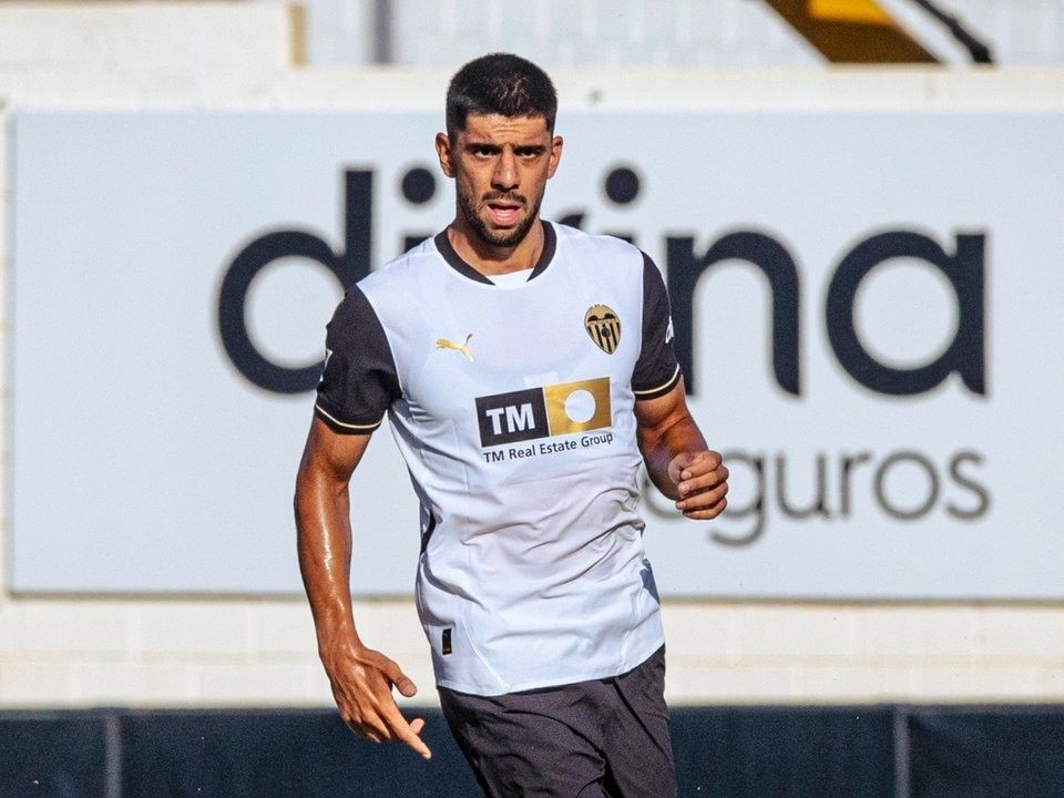 Valencia Official: Ozkacar Loaned to Valladolid