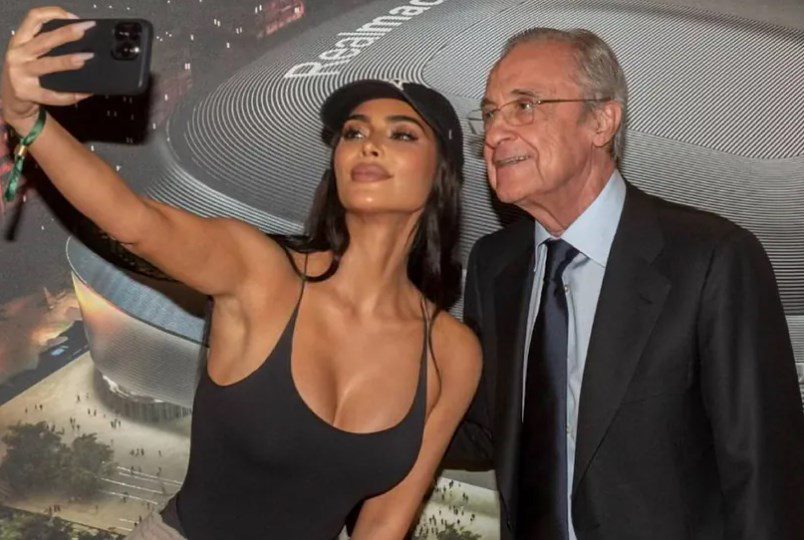 Real Style! Kim Kardashian Visits Bernabeu, Takes a Photo with Real Madrid President Florentino Perez