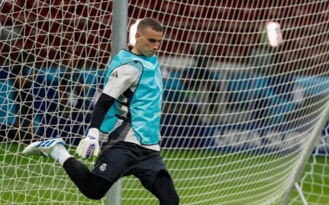 West Media: Lunin to Stay at Real Madrid, Compete with Courtois for the No. 1 Spot