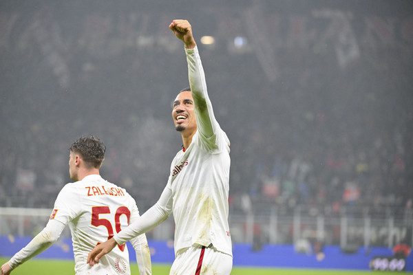 Smalling: Roma Fans are the Best in the World, Honored to Lift European Trophy for Roma