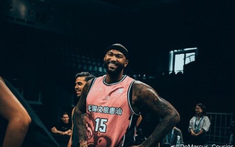 Cousins updates Weibo: Dear Chinese fans, I'm here for the Super 3 League!