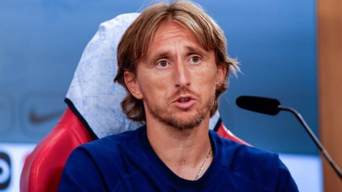 Modric: Besides Ronaldo, I Enjoy Watching B. Silva Play for Portugal; It's Too Early to Talk About the World Cup