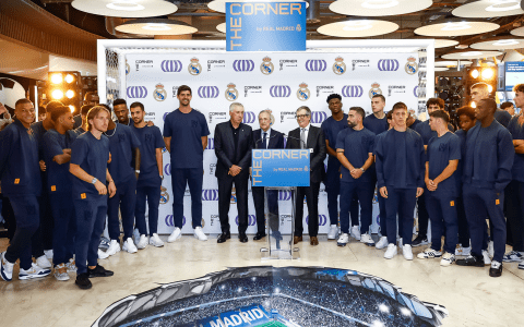 Real Madrid Official: Florentino Pérez and Players Unveil 'Real Madrid Corner' at Madrid Airport