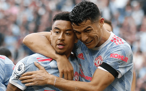 Man United Legend: Lingard Lacks Ability and Professionalism, Left West Ham for Ronaldo