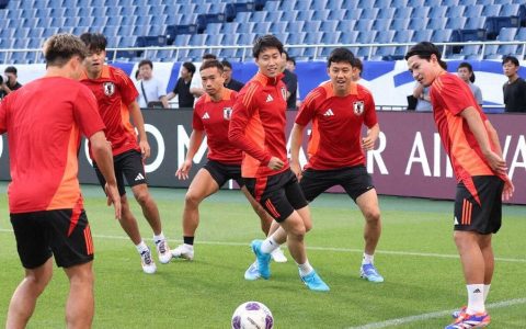 All Japanese National Team Members in Good Health Participate in Final Training Session; Kaoru Mitoma and Junya Ito Prepare Casually