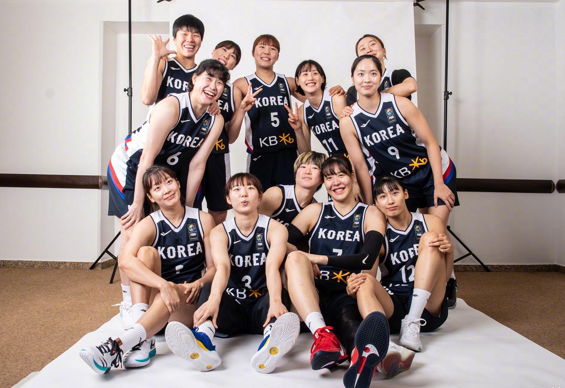 Korean Women's Basketball Team Misses Out on World Cup Qualifiers! Park Ji-Hyeon Scores in Vain, Kang Li-Seo Scores