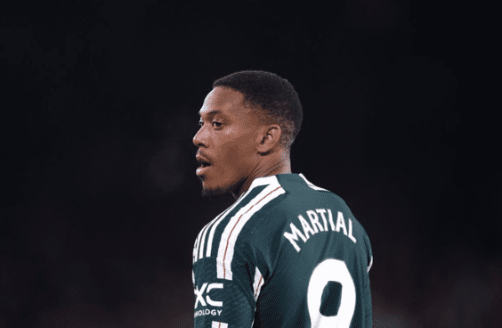 Romano: Flamengo Contacts Martial as Potential Replacement for Pedro